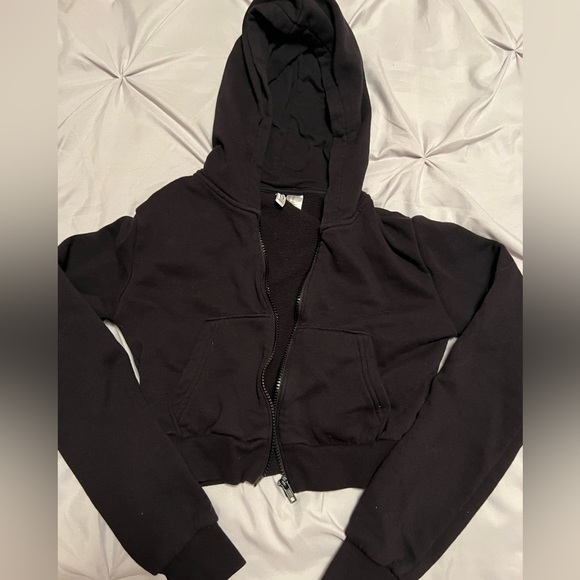 Divided - H&M Cropped Hoodie | XS - Picture 1 of 3